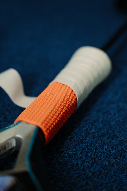 Installing tennis undergrip